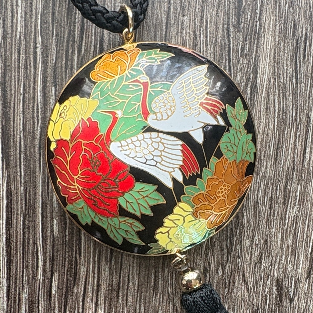 🦢🌹Vintage Cloisonné Pendant with Tassel - Picture 2 of 4